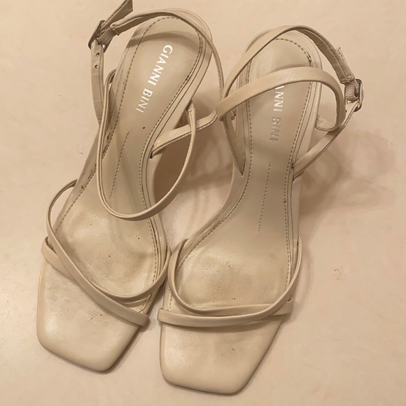 Giani Bini Square Toe ivory heels - Picture 1 of 2